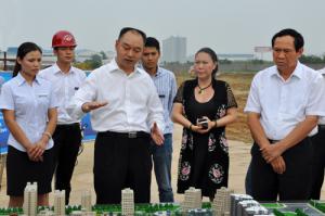 河南省委常委、洛陽市委書記陳雪楓調(diào)研炎黃科技園